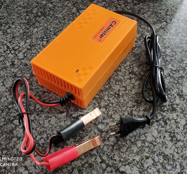 12v 15A Intelligent Pulse Charger - Electromann SA
