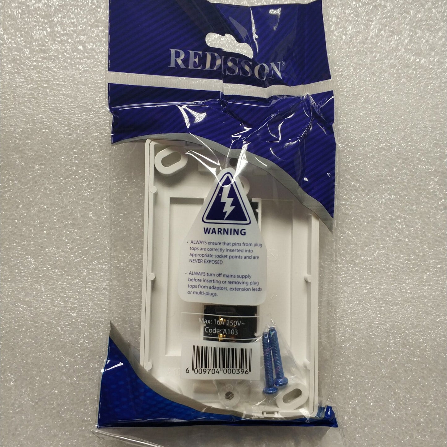 REDISSON 3 Lever 1 way Wall Switch - A103: High-Quality and Durable Lighting Control Switch - Electromann SA