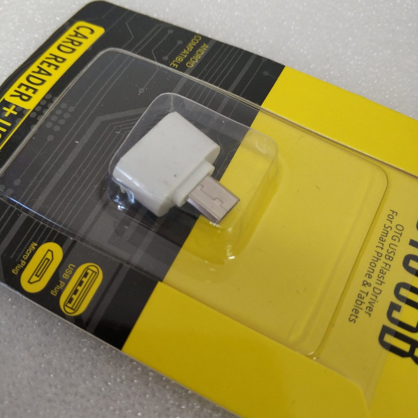 Micro USB to USB 2.0 OTG Adapter for Smartphone and Tablet - Easy File Transfers - Electromann SA