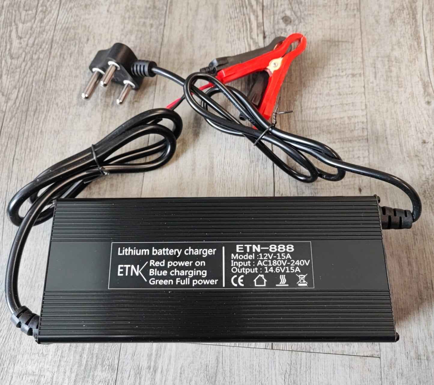 ETN-888 14.6vDC 15Amp Intelligent Lithium Battery Charger - Electromann SA