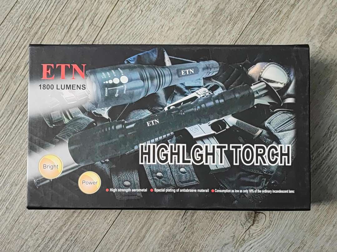 ETN 1800 Lumens Rechargeable Lithium Adjustable Zoom LED Flash light - Electromann SA