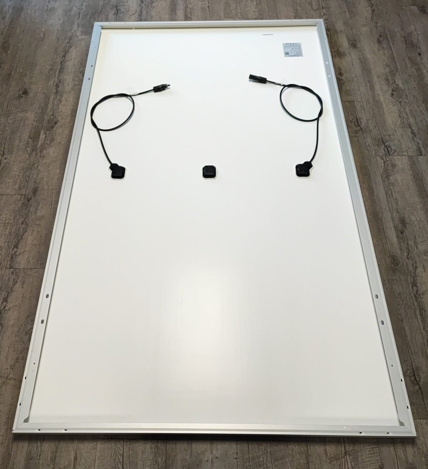 Canadian 600W Mono Solar Panel - Efficient Renewable Energy Solution - Electromann SA