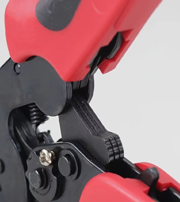 Delixi Crimping Tool - 6 Angles Reliable and Durable (10008339)