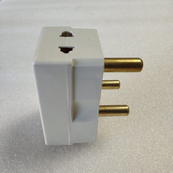 D&B Fused 3Pin Multi-Socket Universal Travel Adaptor