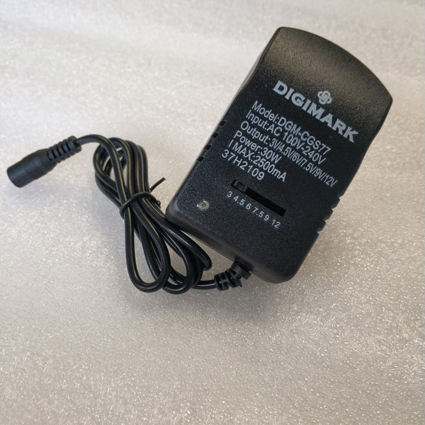 Digimark DGM-CGS77 3- 12v 2.5Amp Universal Adjustable  Power Supply