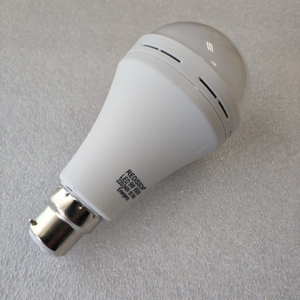 REDISSON 9 watt B22 Super Bright Smart Rechargeable Emergency LED bulb