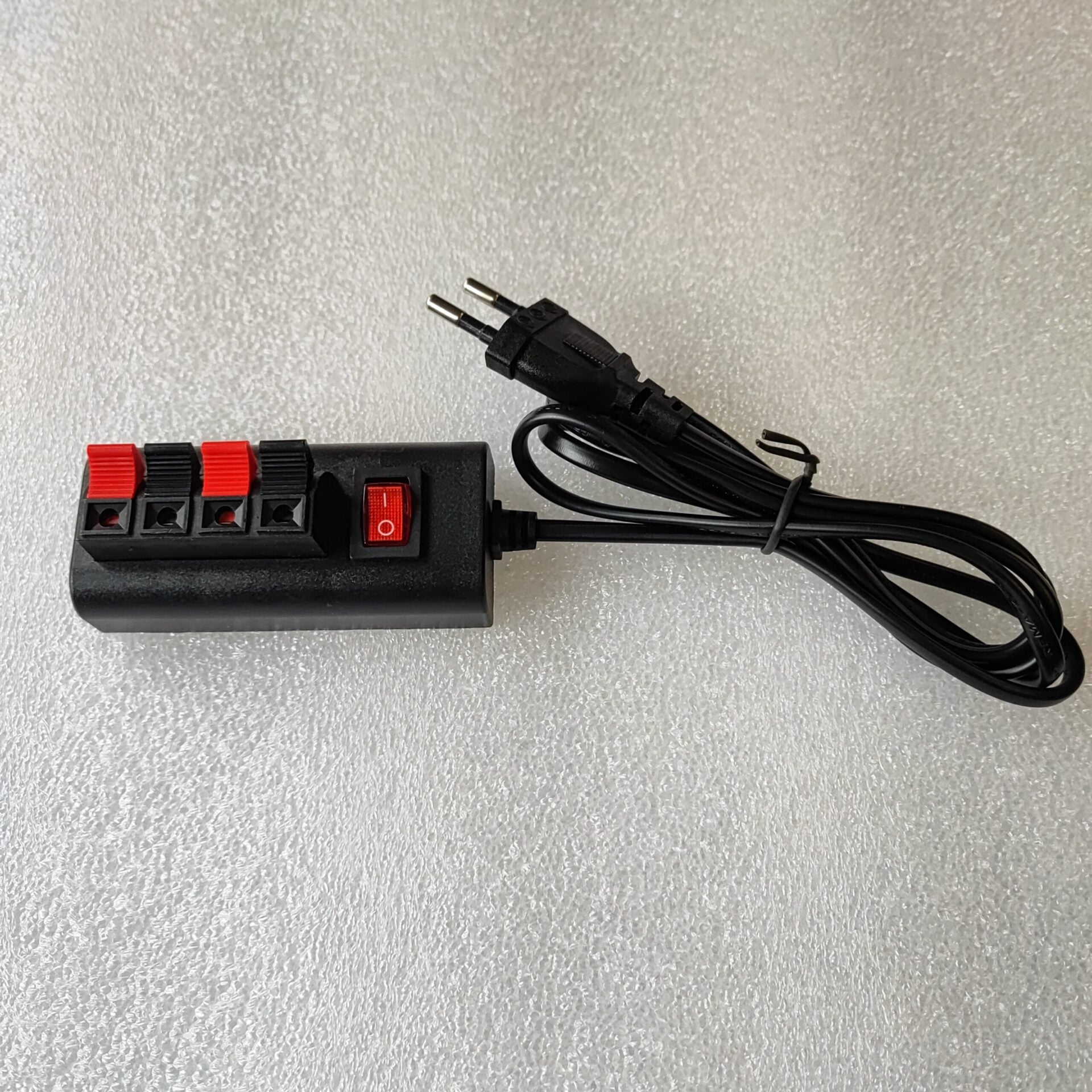 AC220v 4 Slot Quick Connect Distribution Box