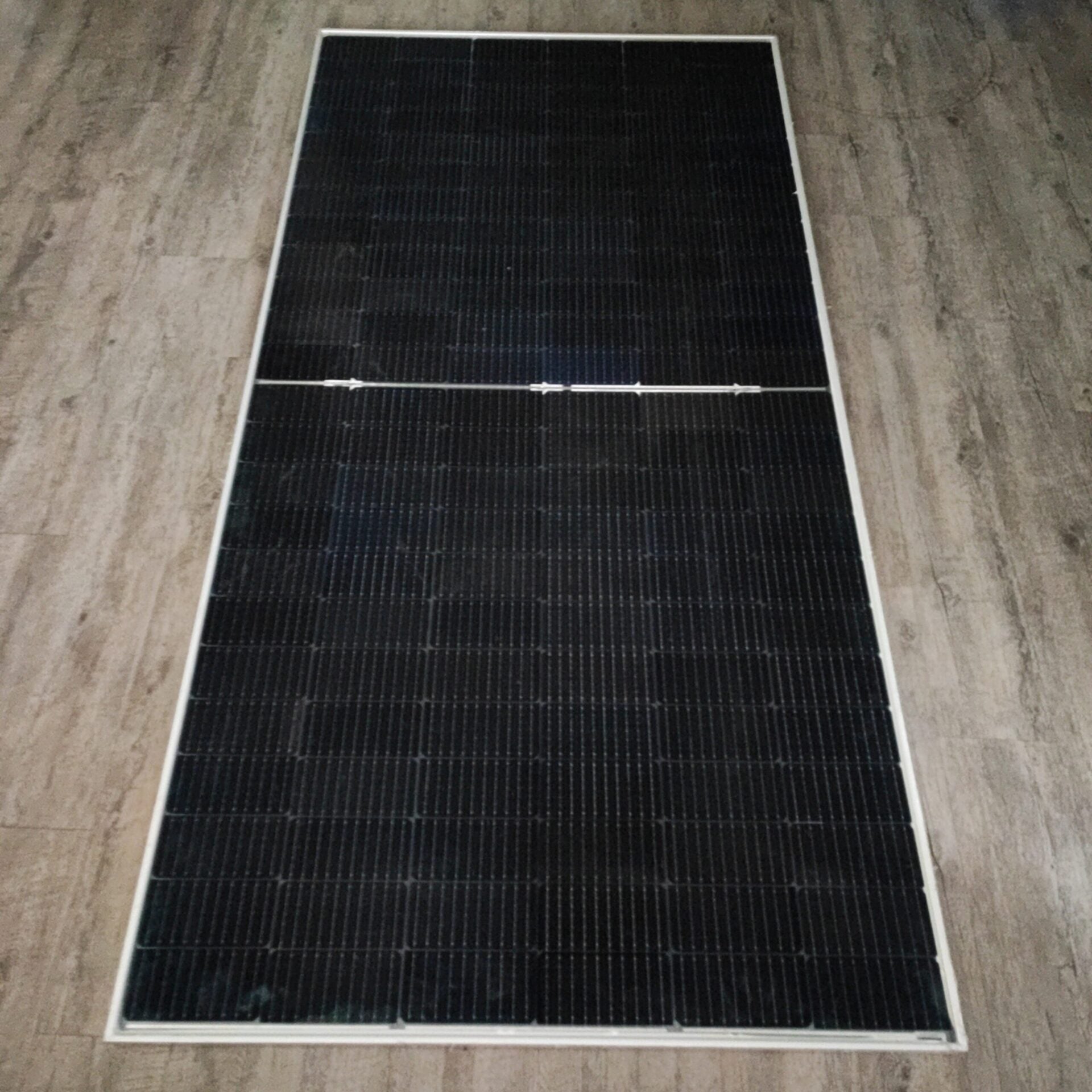 JA Solar Bi-Facial 560W Solar Panel - High-Performance Solar Panel