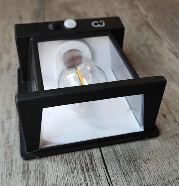 Solar Rechargeable Interaction Wall Lamp - Eco-Friendly and Interactive Lighting Solution