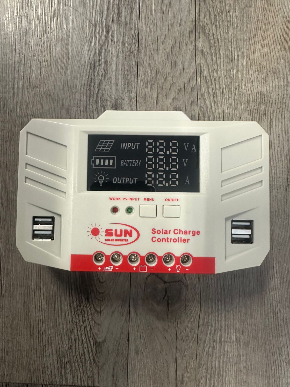 30Amp 12/24V + 5v 1Amp USB Out Solar Charge Controller PWM - Electromann SA