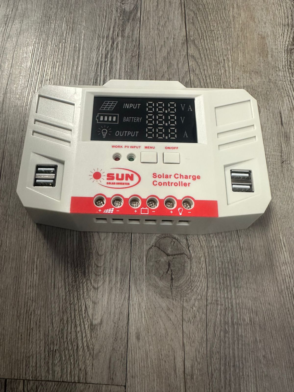 30Amp 12/24V + 5v 1Amp USB Out Solar Charge Controller PWM - Electromann SA