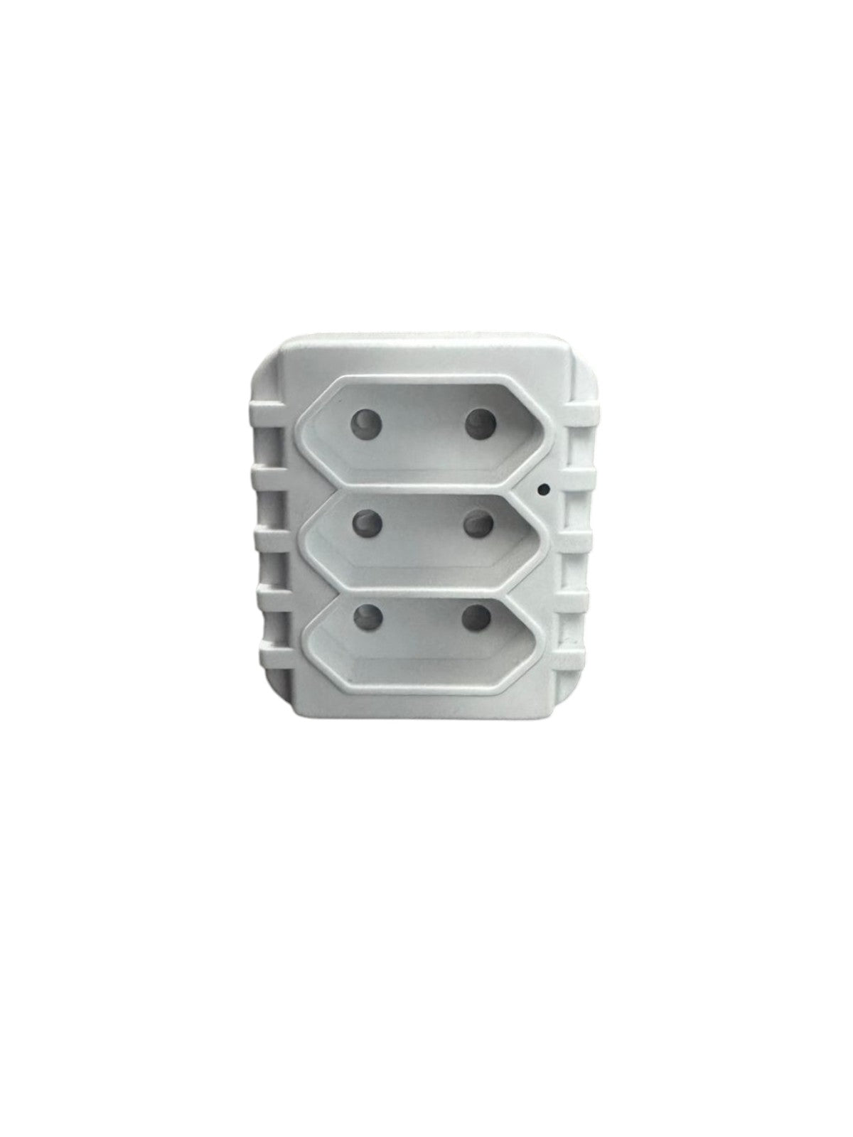REDISSON R-24 220v Multi-Plug Adapter (10007776) - Electromann SA