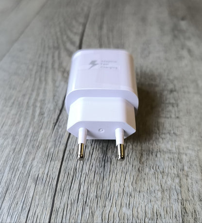 5v 2Amp USB Wall Charger - Compact and Efficient Charger for Smartphones and Tablets - Electromann SA