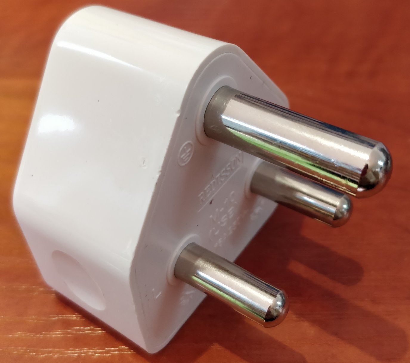 Ausma USB PlugTop - Charge Multiple Devices Simultaneously - Electromann SA