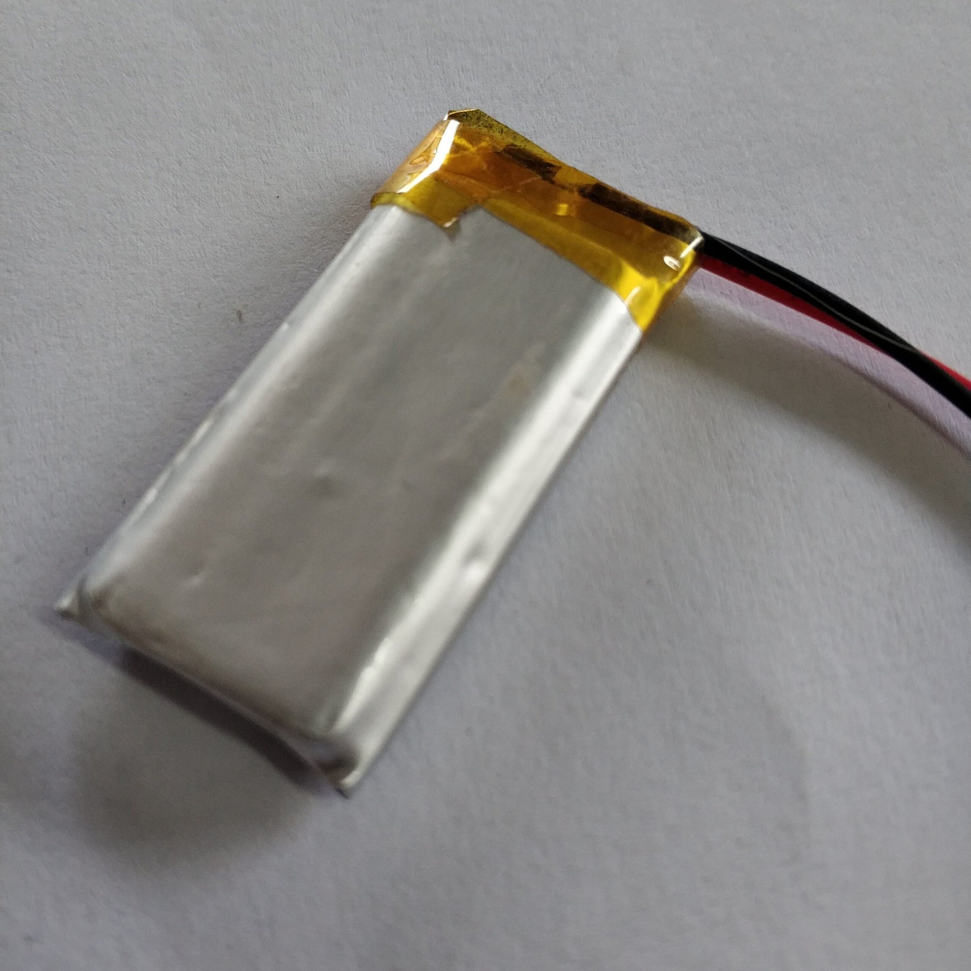 3.7V 400mAh Re-chargeable Li-ion Battery - Electromann SA