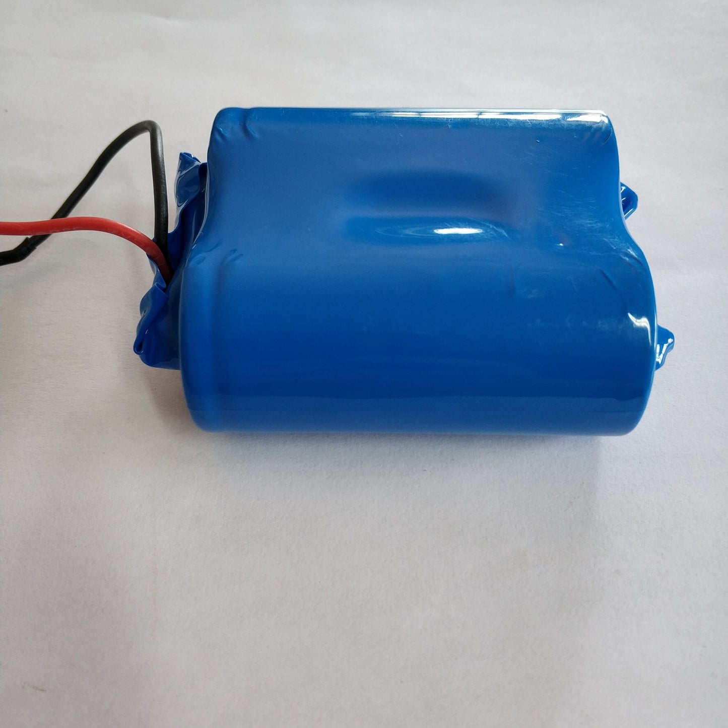 10ah 3.2v LiFePo4 Battery with BMS - Electromann SA