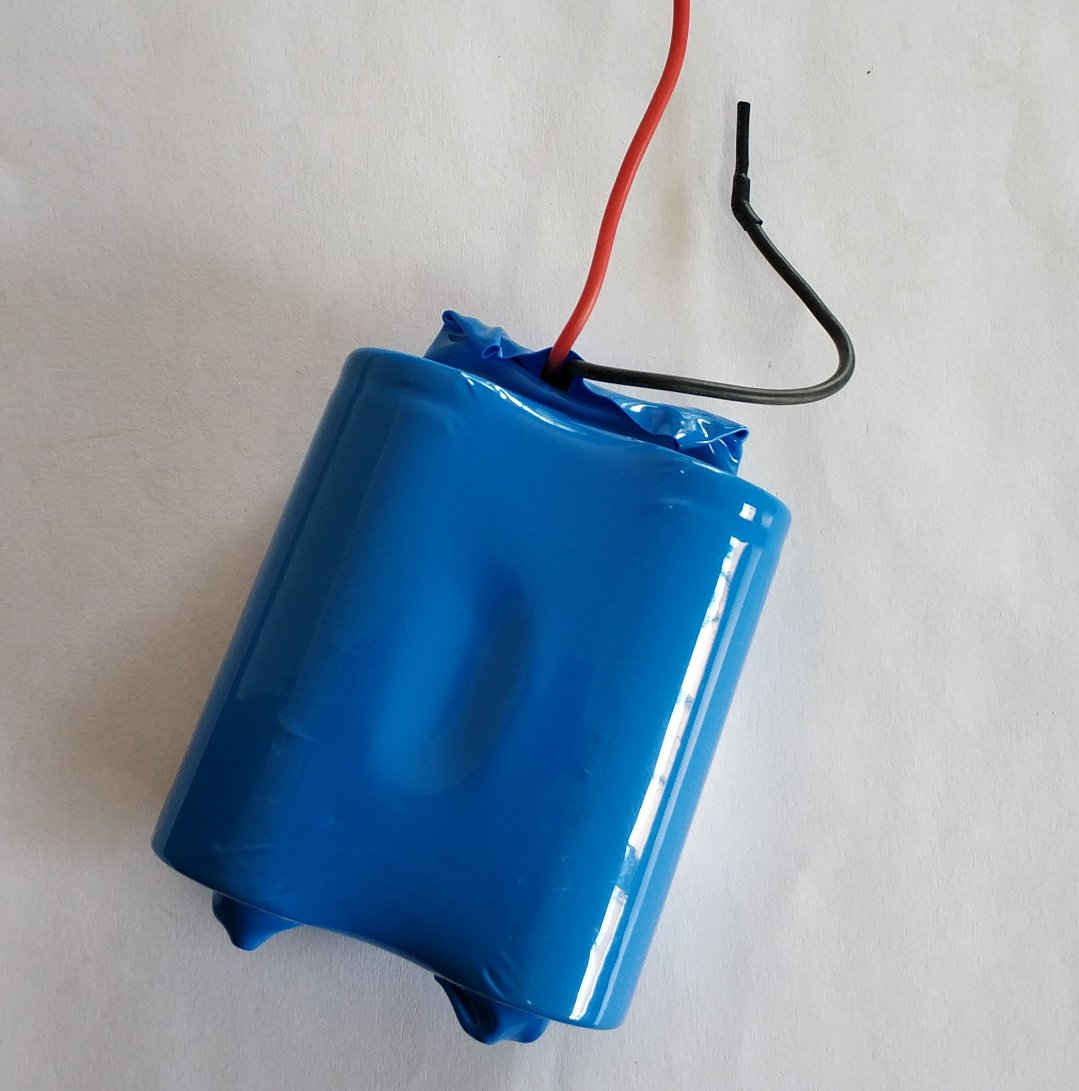 10ah 3.2v LiFePo4 Battery with BMS - Electromann SA