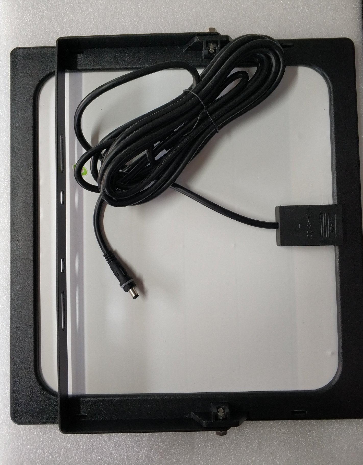 Digimark DGM-100REW 100Watt Solar LED Outdoor Floodlight - Electromann SA