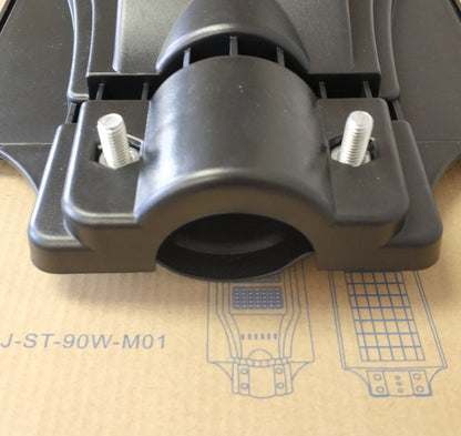 Glite 60watt Solar Powered LED Street/Pole Light - Efficient and Eco-Friendly Outdoor Lighting Solution - Electromann SA