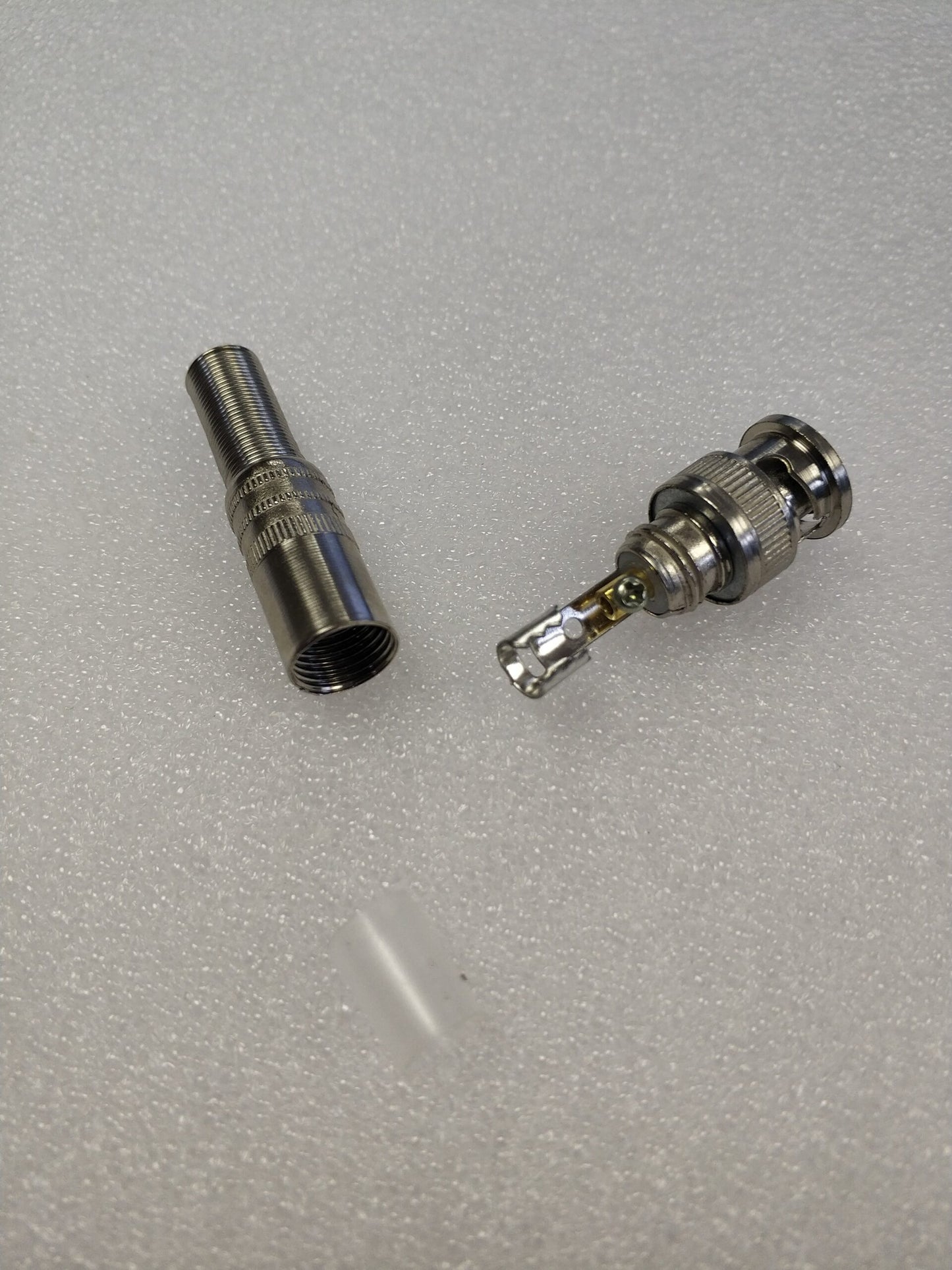 BNC to RG59 Crimp Connector - Electromann SA