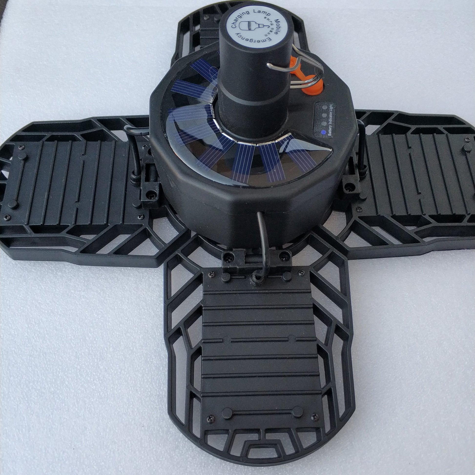 Solar Rechargeable 40W Pure White 104 LED Folding/Deformable Ceiling Light Bulb - Electromann SA