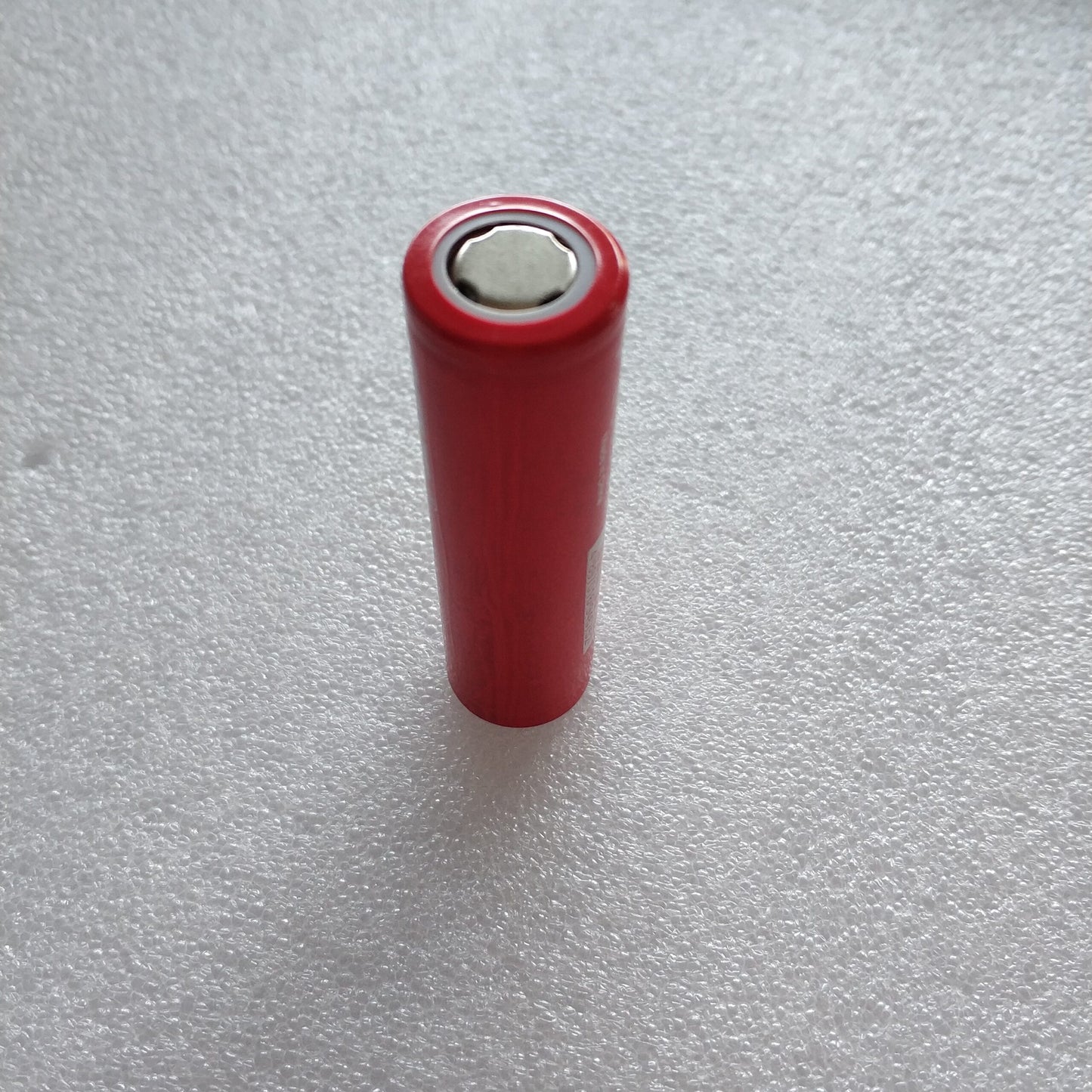 AMT IMR18650 2200mAh 3.7V Lithium Battery - High-Quality Rechargeable Battery for Flashlights and Electronic Devices - Electromann SA