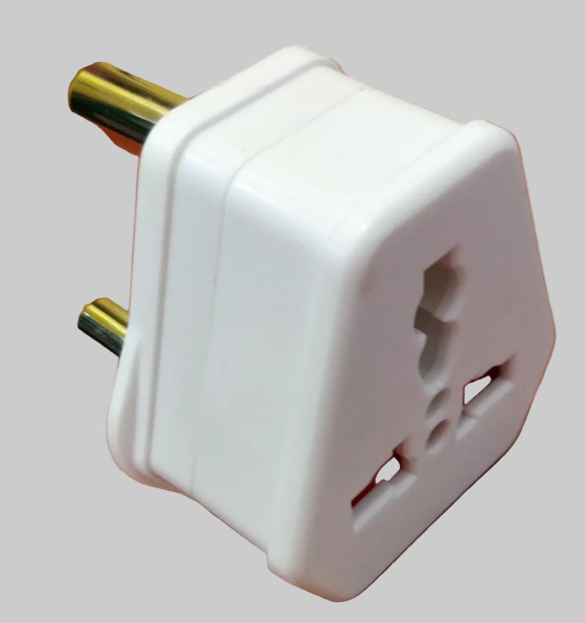 BULK SALE- Buy 10 get 1 FREE Redisson Universal Travel Adaptor - Electromann SA