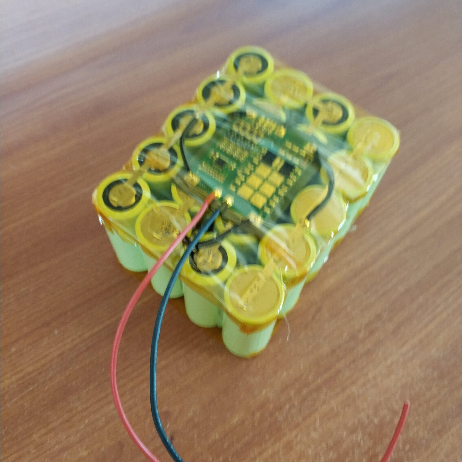 LifePo4 25ah 12.8v Rechargeable Battery - Electromann SA