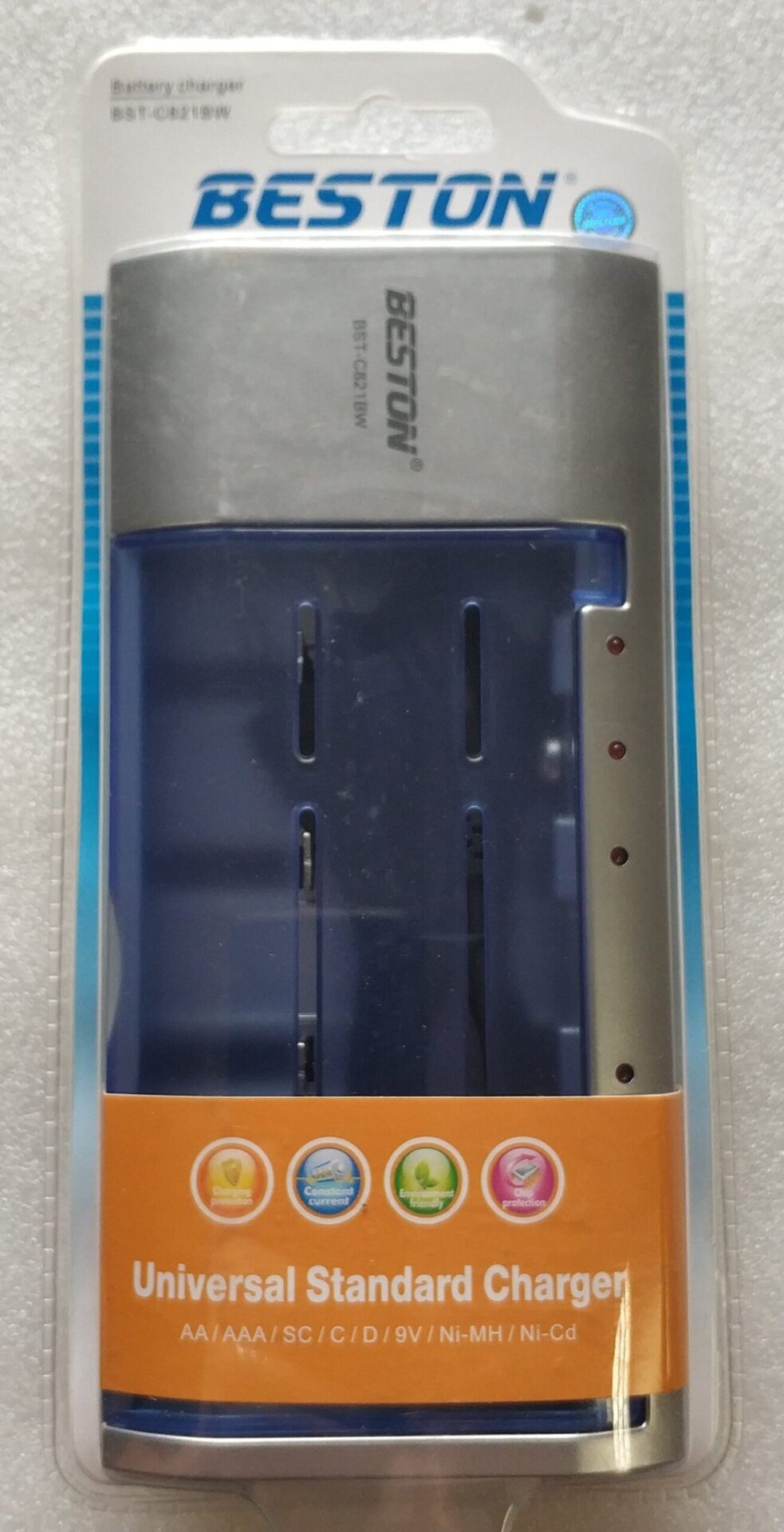 BESTON BST-C821BW Universal Battery Charger - Electromann SA