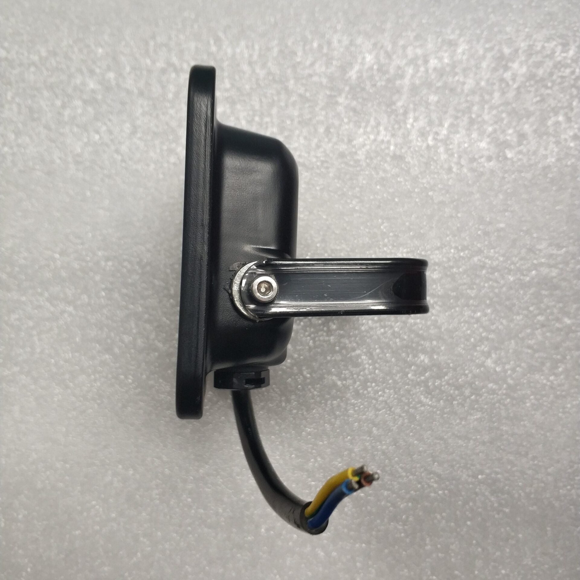 REDISSON 10Watt 220v AC Outdoor LED Flood Light - Electromann SA