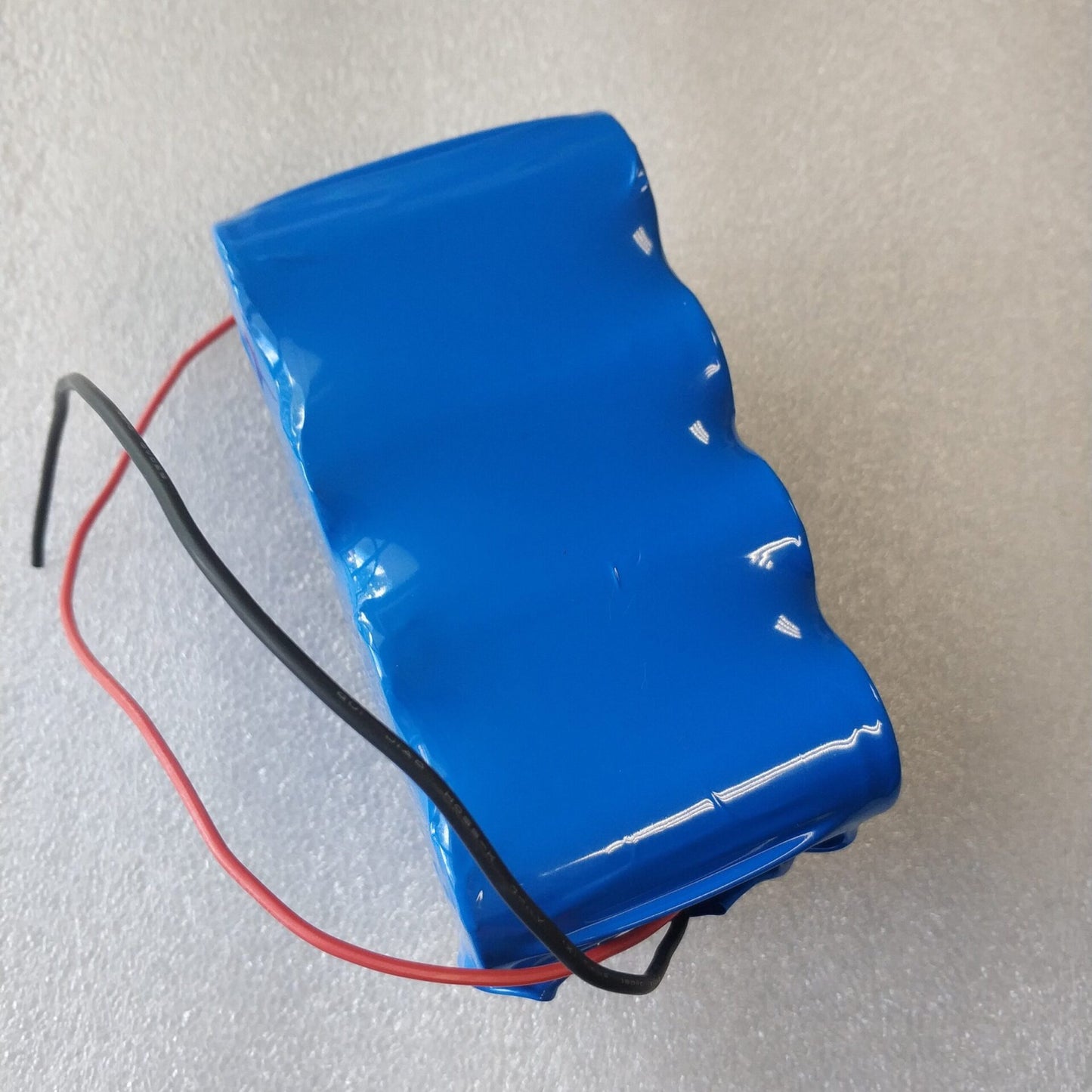 LifePo4 10ah 12.8v Rechargeable Battery - Electromann SA