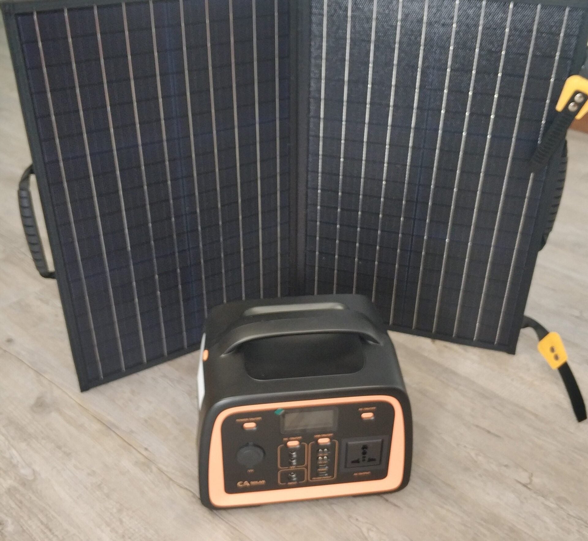 YD320M 300w 12v 25ah (320wh) Pure Sine Solar Mobile Power Box - Electromann SA