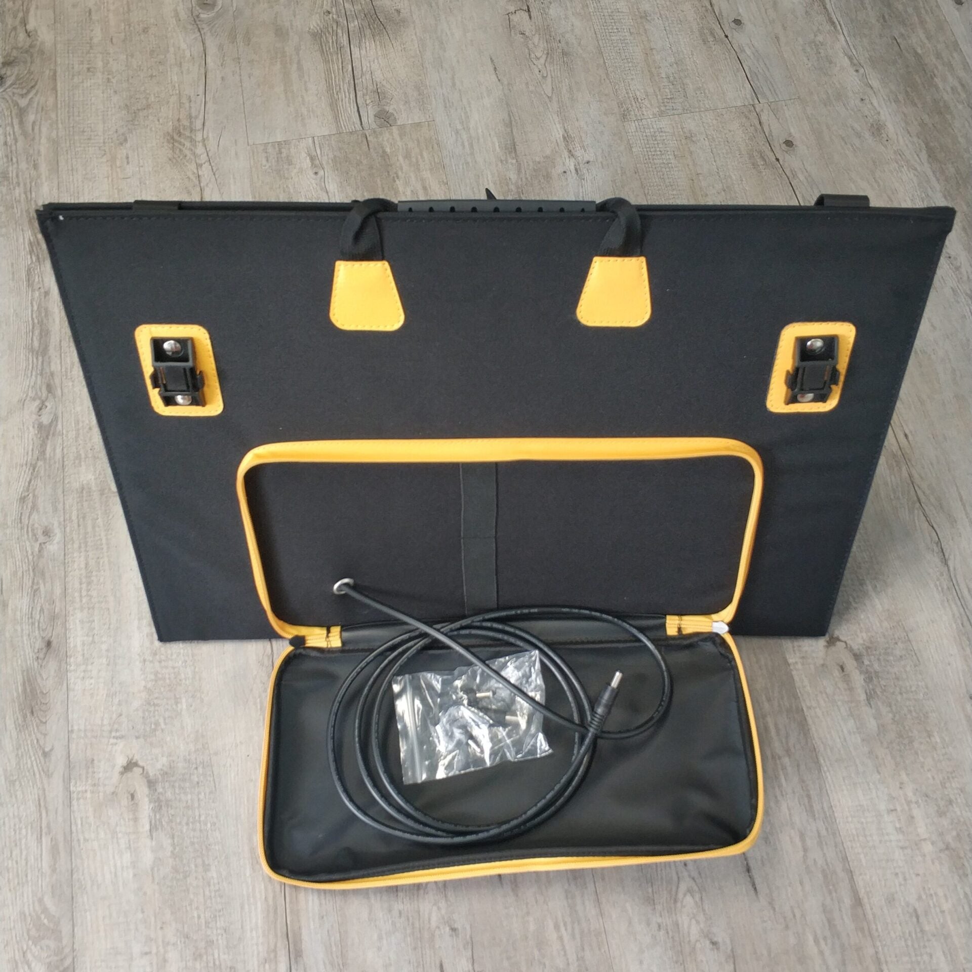 YD320M 300w 12v 25ah (320wh) Pure Sine Solar Mobile Power Box - Electromann SA