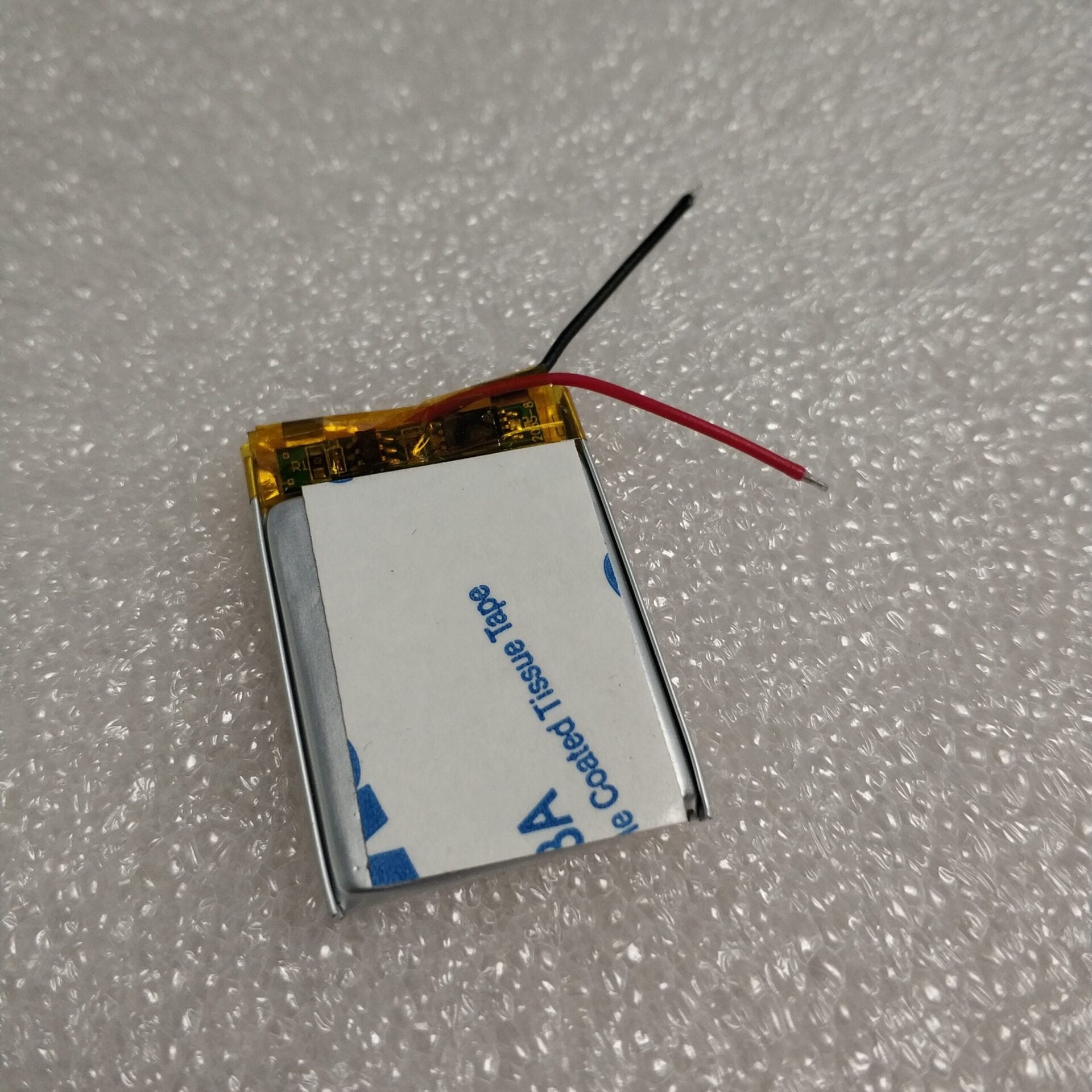 Replacement Lithium Battery for VT08 GPS Tracker - Extended Usage and Superior Performance - Electromann SA