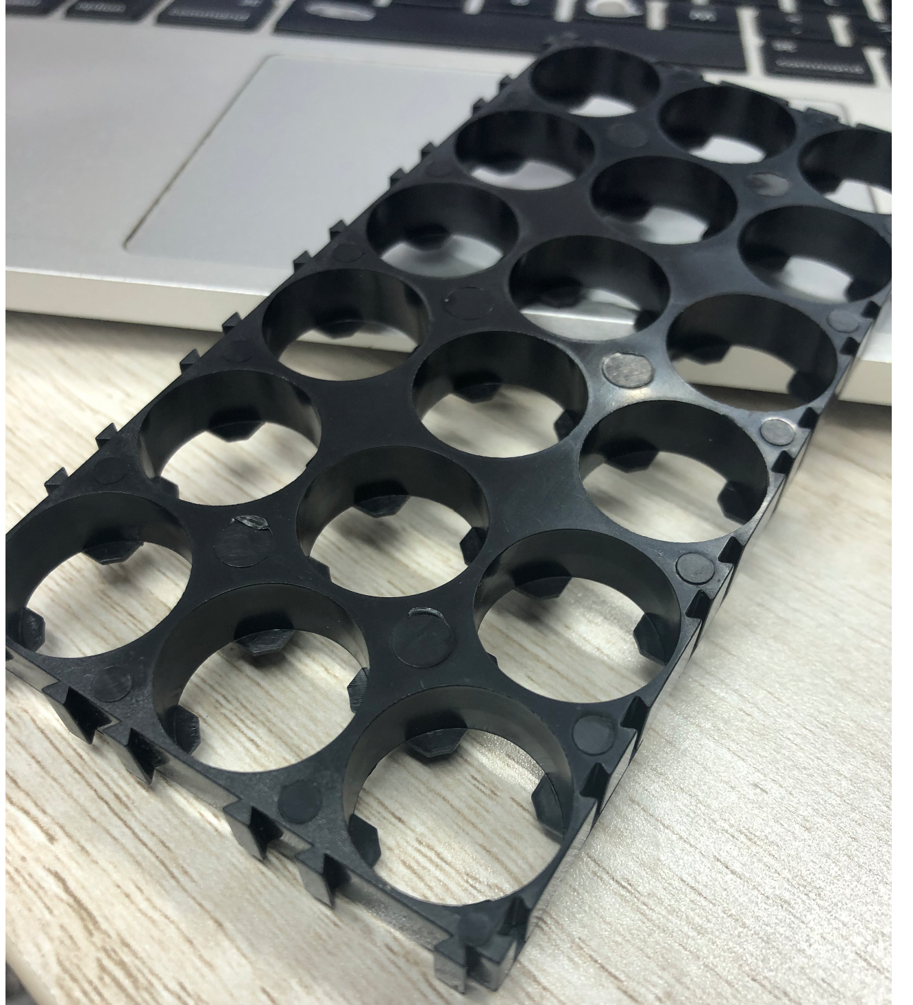 3x6 Battery Spacer Plastic Holder for 18650 Lithium Cells - Electromann SA