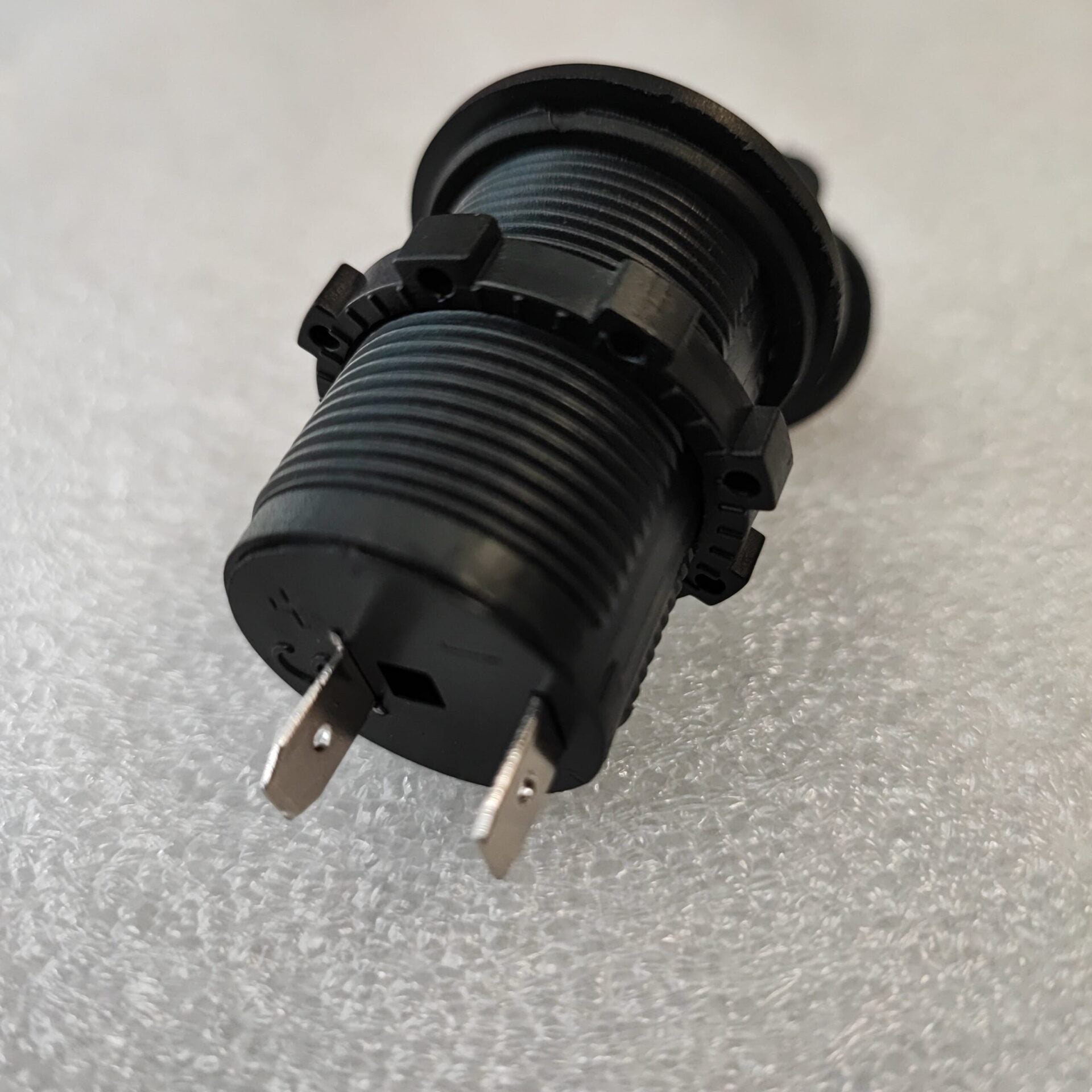 Get the 12v Lighter Charging Socket for Convenient On-the-Go Charging - Electromann SA