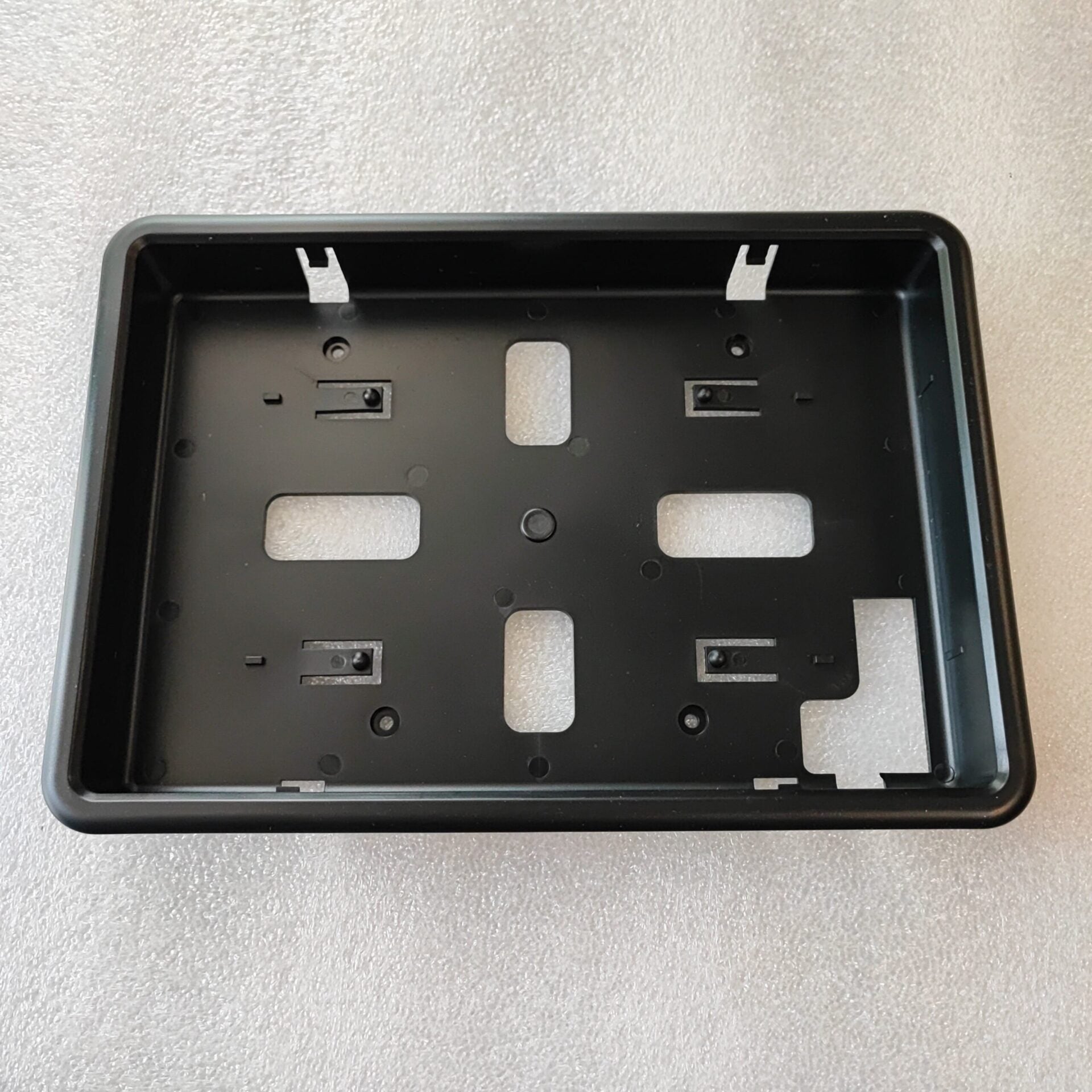 10.1 Inch 2 Channel TFT/LED AV Monitor - Electromann SA