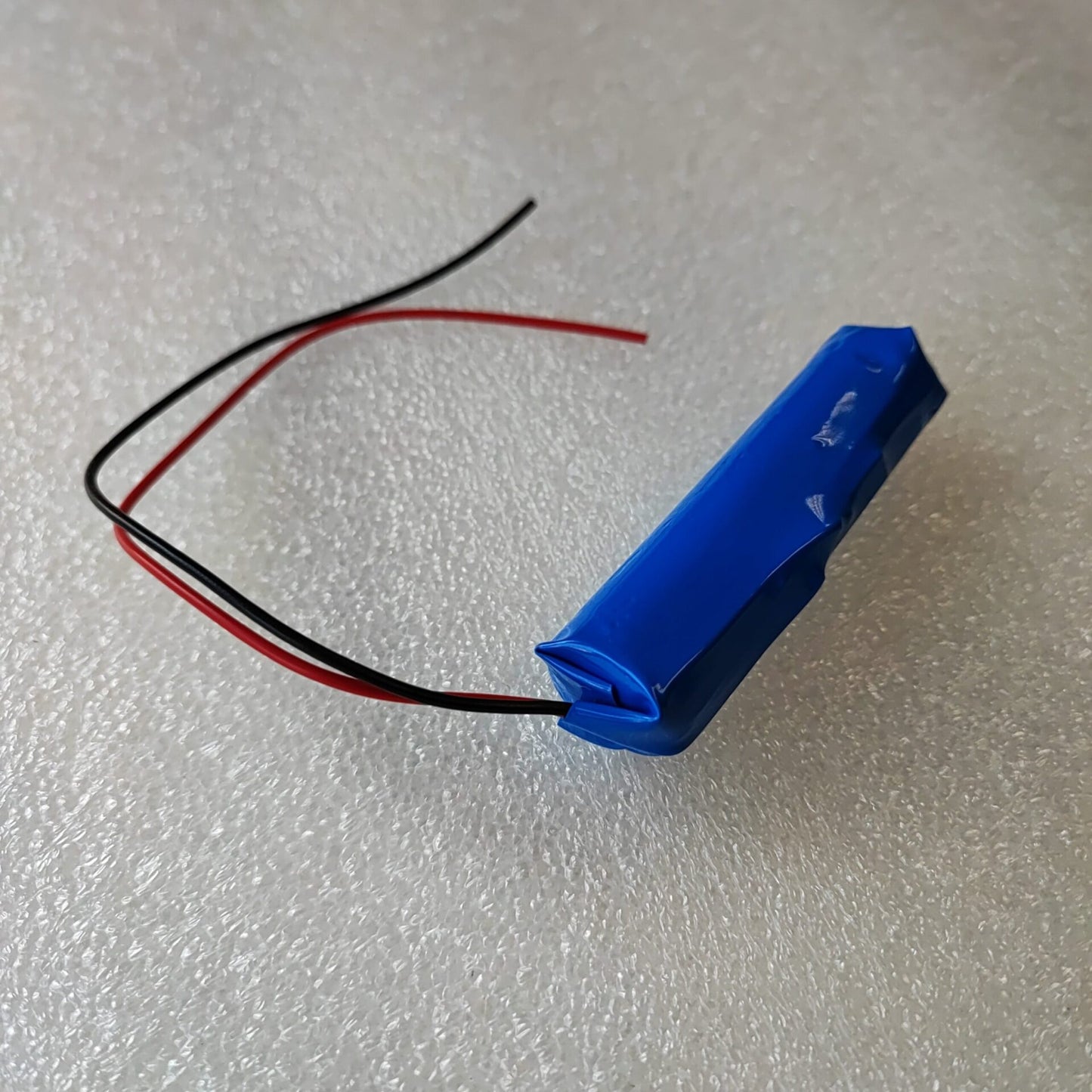 4800mah 3.7v 21700 Lithium Ion Battery with Built-In BMS - Electromann SA