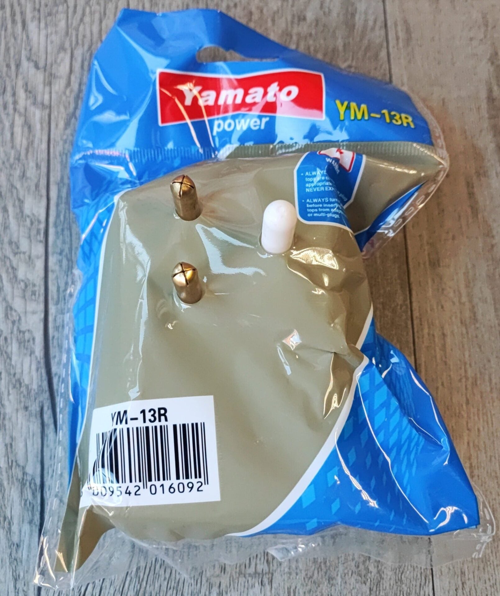 Yamato YM-13R 16Amp 220v Multi-Plug - Electromann SA