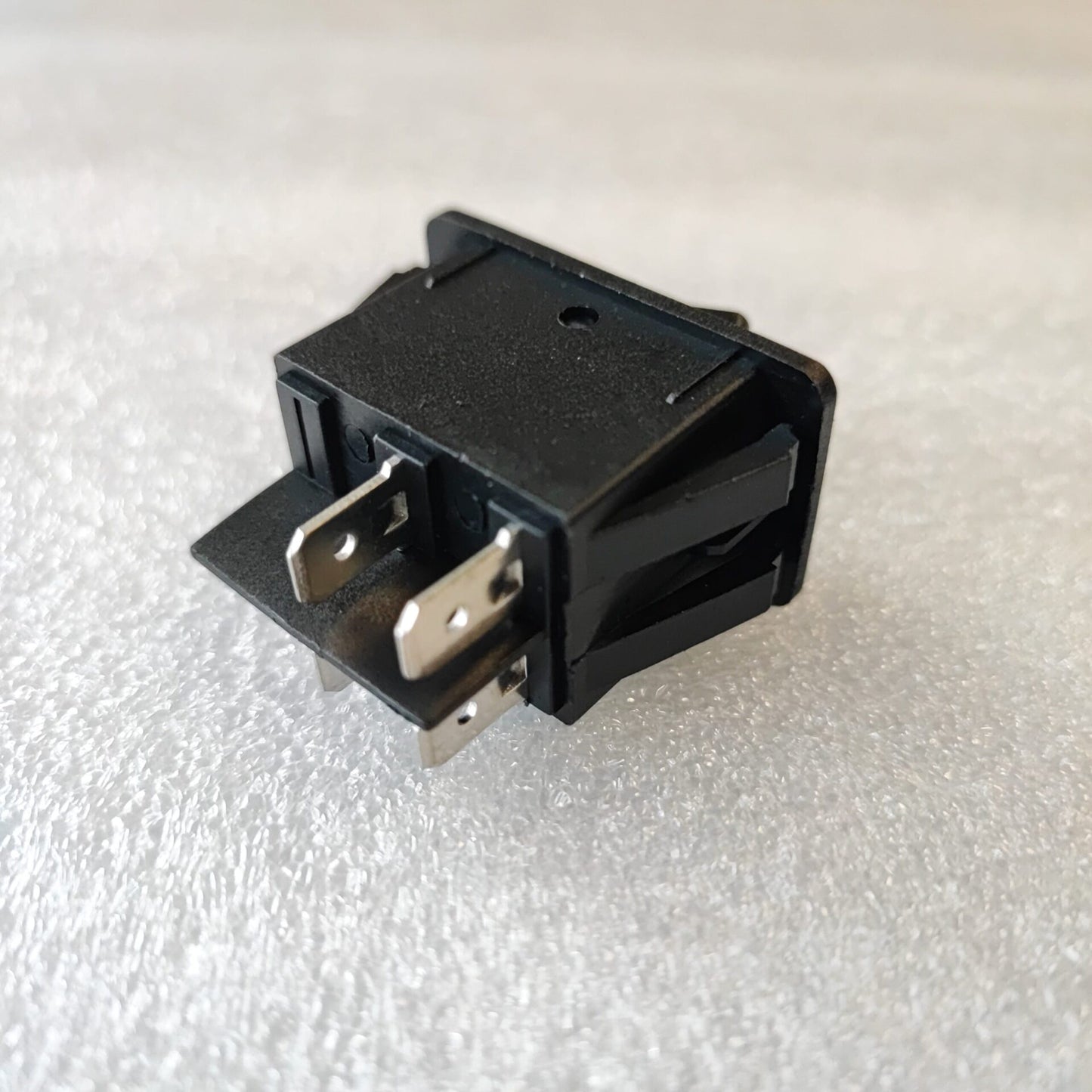 1Way 35Amp 12v DC Rocker Light Switch - White - Electromann SA