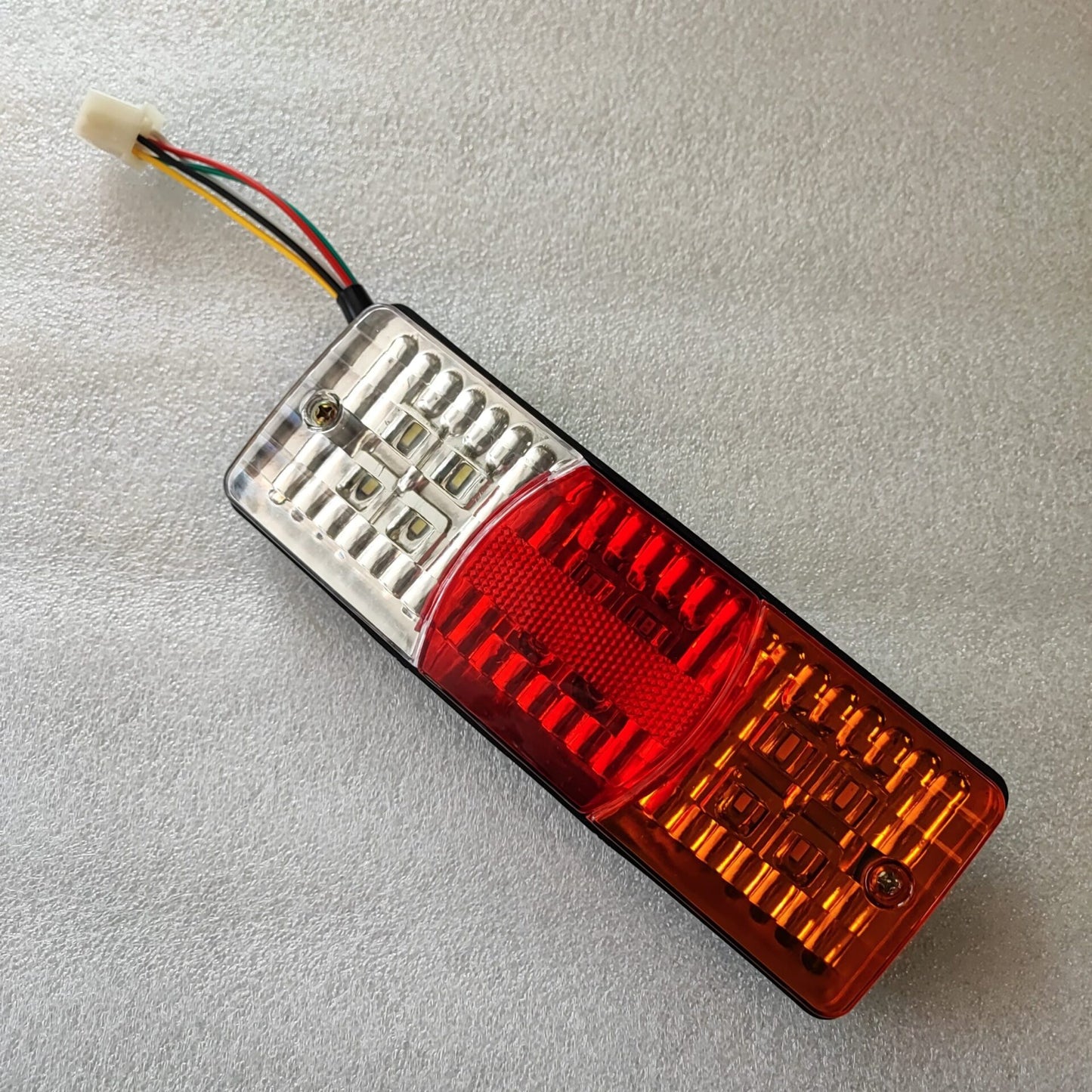 High-Quality 12V LED Rear Stop Light Tail Brake Indicator Lamp for Vehicle Safety - Electromann SA