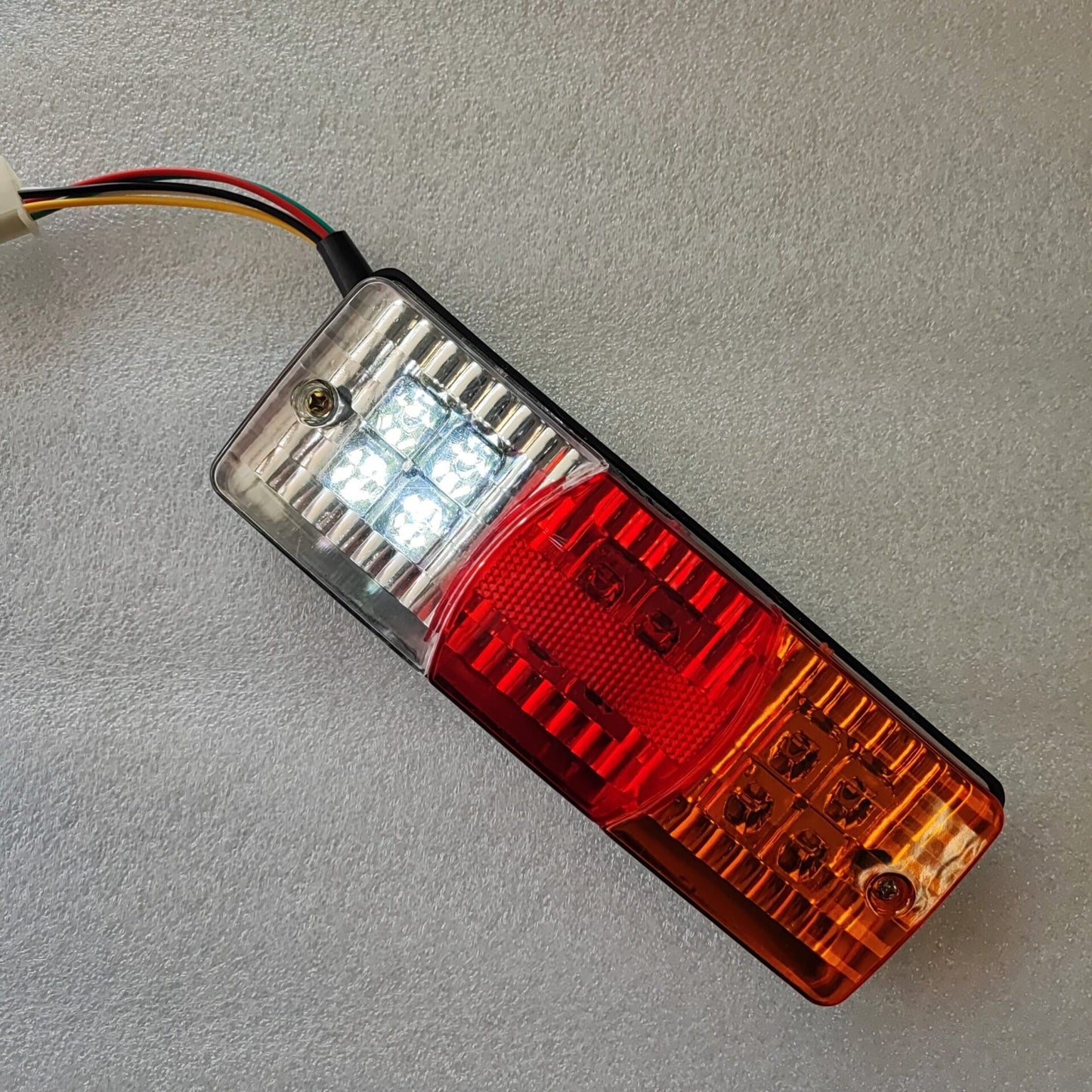 High-Quality 12V LED Rear Stop Light Tail Brake Indicator Lamp for Vehicle Safety - Electromann SA