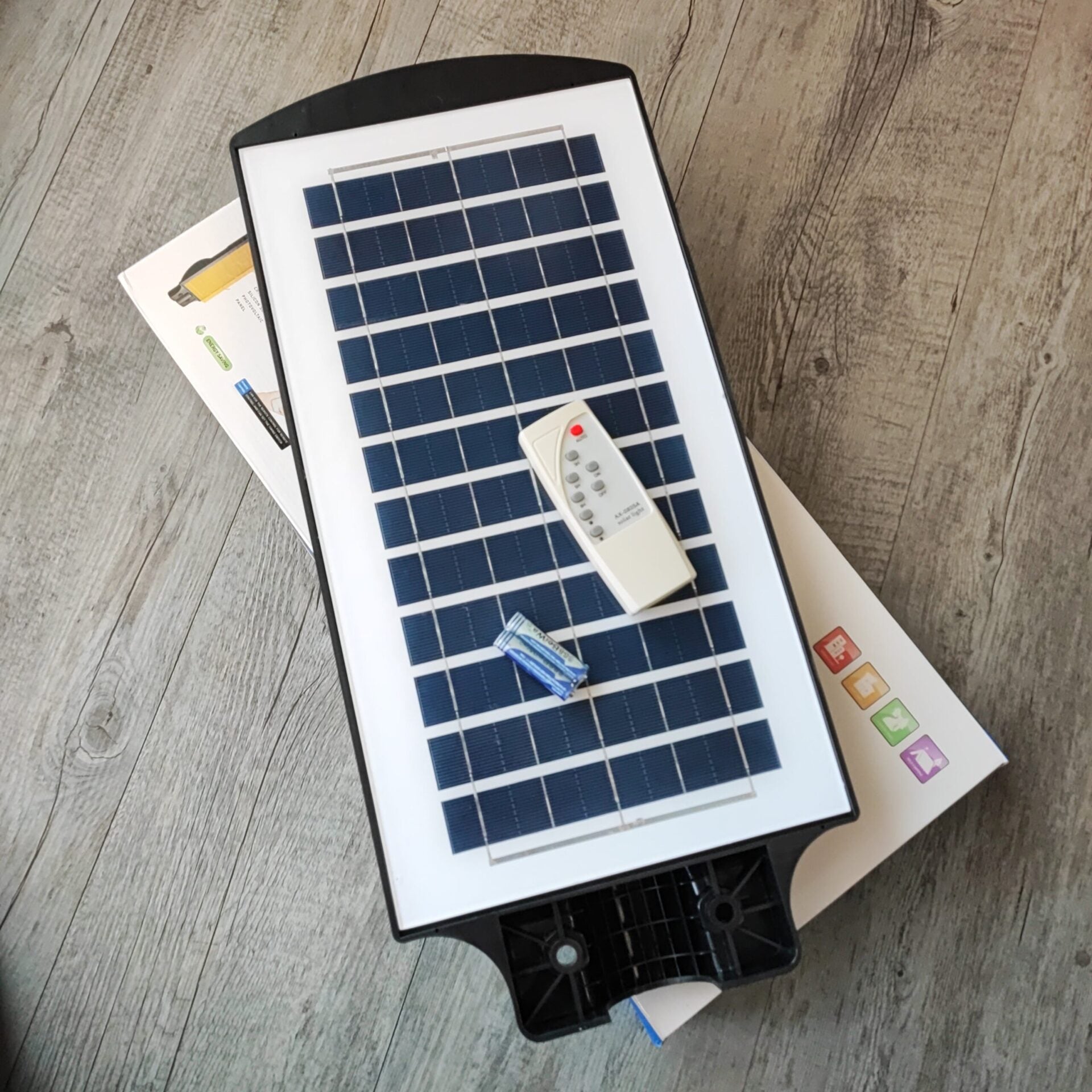 Jortan 120watt Solar Powered LED Street/Pole Light - Electromann SA