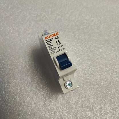 AUSMA DZ47-63 1Pole 25Amp Din Rail Circuit Breaker - Reliable and Efficient Protection for Electrical Systems - Electromann SA