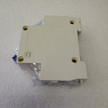 AUSMA DZ47-63 1Pole 32Amp DIN Rail Circuit Breaker - Reliable Circuit Protection - Electromann SA