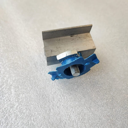 Secure and Adjustable 50mm Solar Panel Mid Clamp Mount for Strong Installation. - Electromann SA