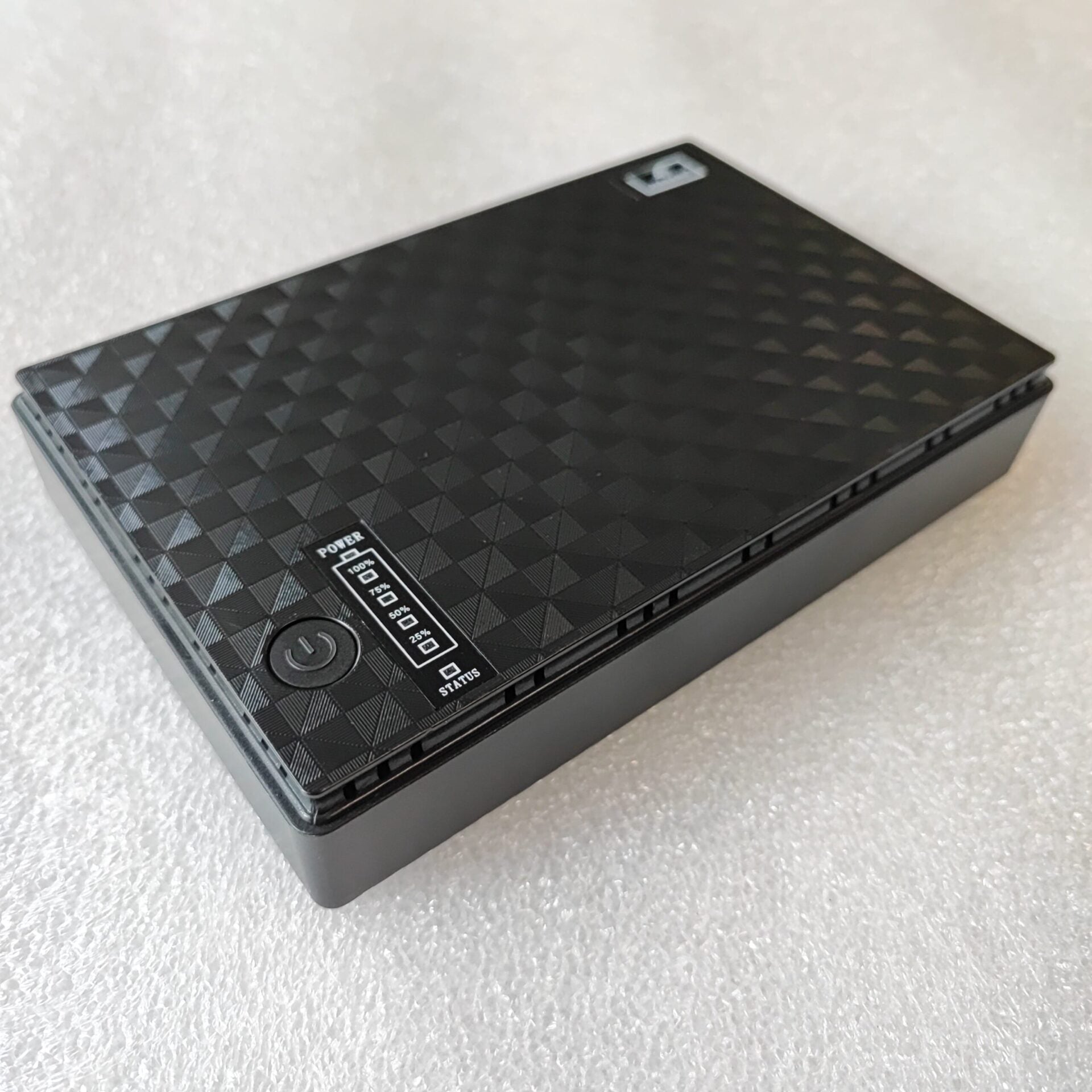 Jiageng 10400mah Portable Rechargeable Mini UPS - Electromann SA