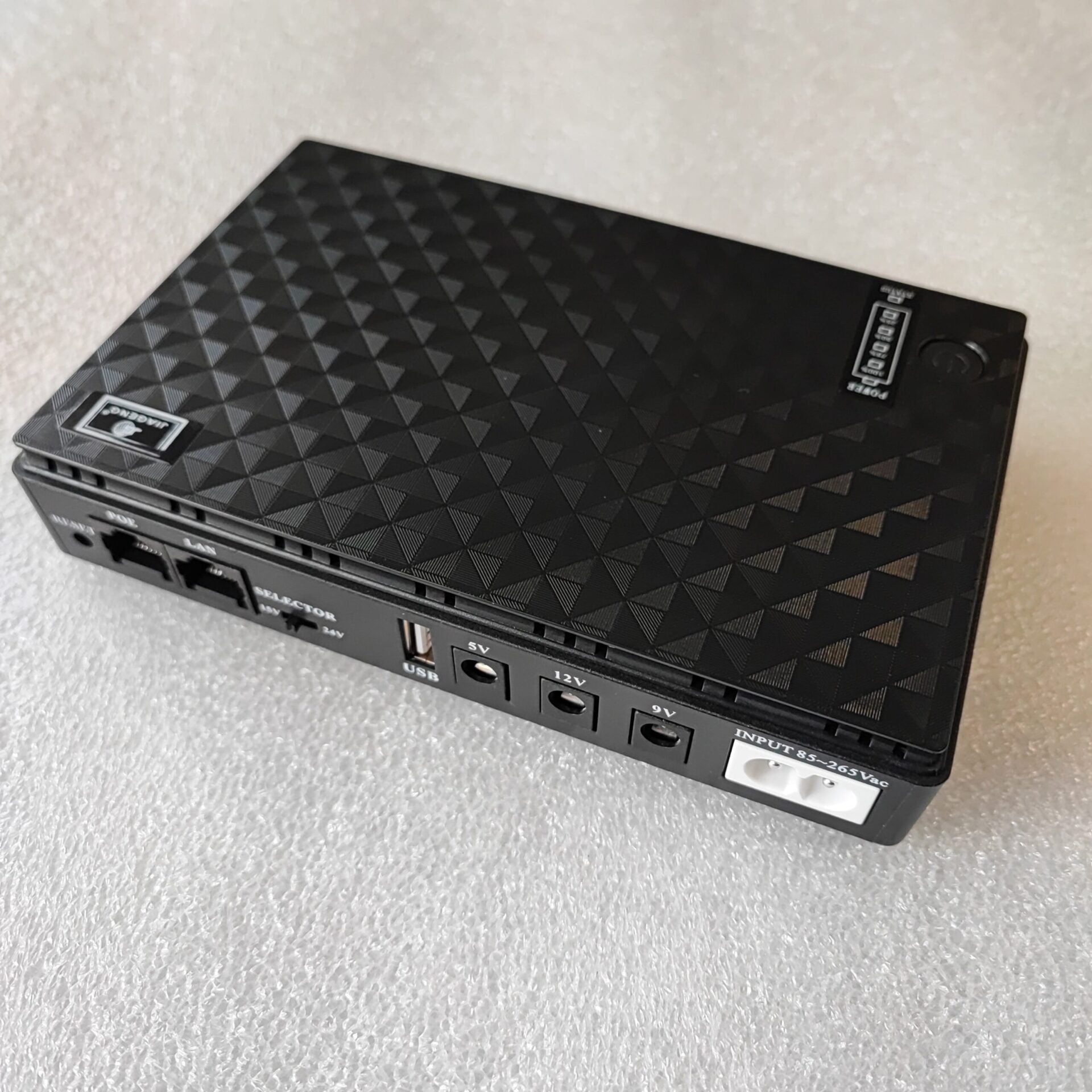 Jiageng 10400mah Portable Rechargeable Mini UPS - Electromann SA