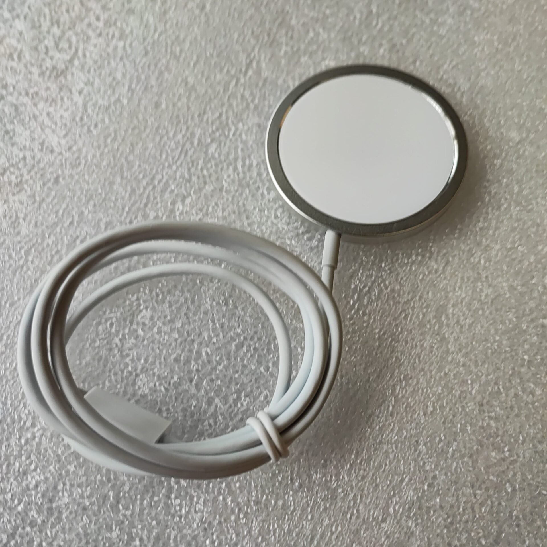 Andowl Q-PD10 20w Wireless Mobile Phone Charger - Electromann SA