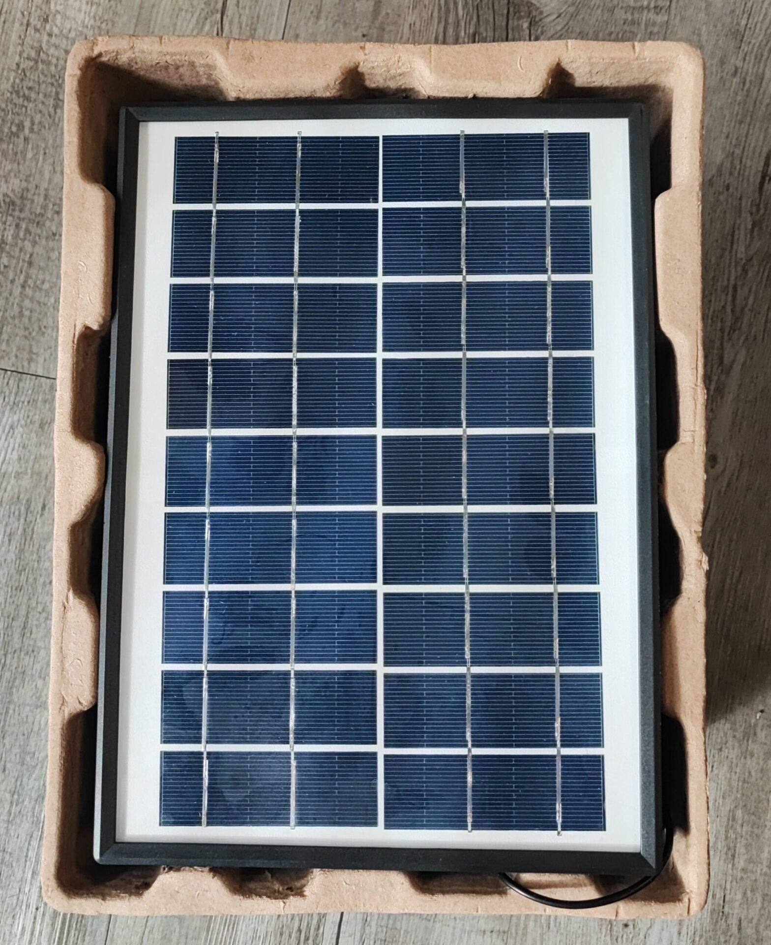 Yamato YM-SL11 3 LED Solar Portable Power Box Mobile Charger and Light - Electromann SA